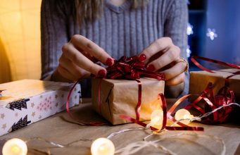 Regalo di Natale per donna: le migliori idee che la renderanno felice Regalo di Natale per donna