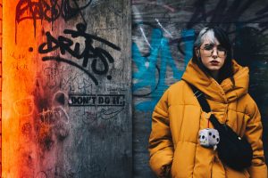 Marsupio: il complemento ideale per portare con sé l’indispensabile e avere le mani sempre libere