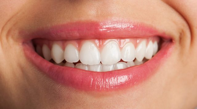 idropulsore dentale Designed by Asierromero / Freepik