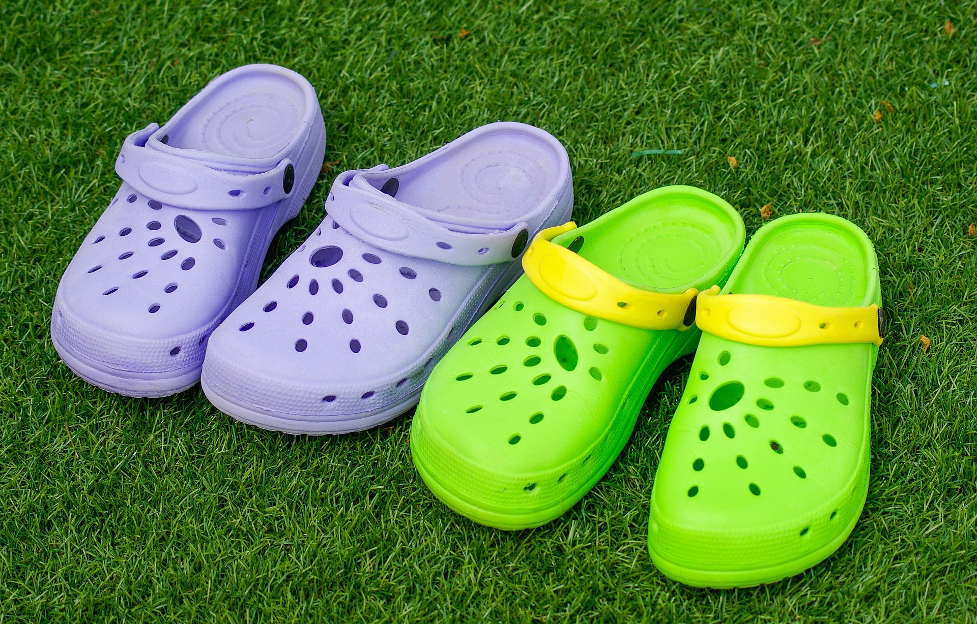scarpe crocs estive