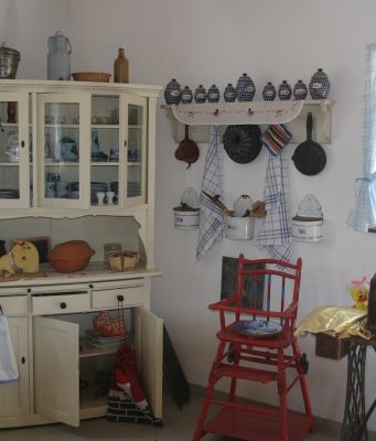 credenza