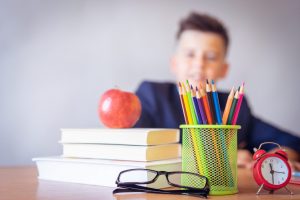 Libri scolastici: scopri il buono sconto da 5€ grazie ai titoli più stimolanti per scuole medie e superiori