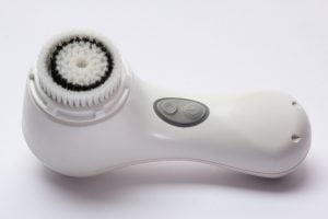 Pulizia viso a ultrasuoni: pelle levigata con gli scrubber, quando la bellezza Ã¨ tecnologica