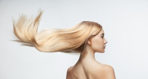 capelli lunghi extension bionda biondi