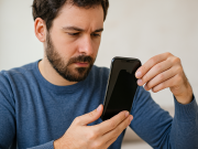 Pellicola privacy iPhone: le migliori su Amazon per proteggere schermo e sguardi indiscreti pellicola privacy iphone